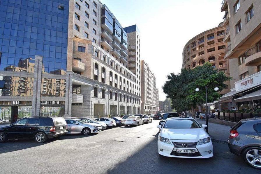 City Central Apartment Erevan Esterno foto