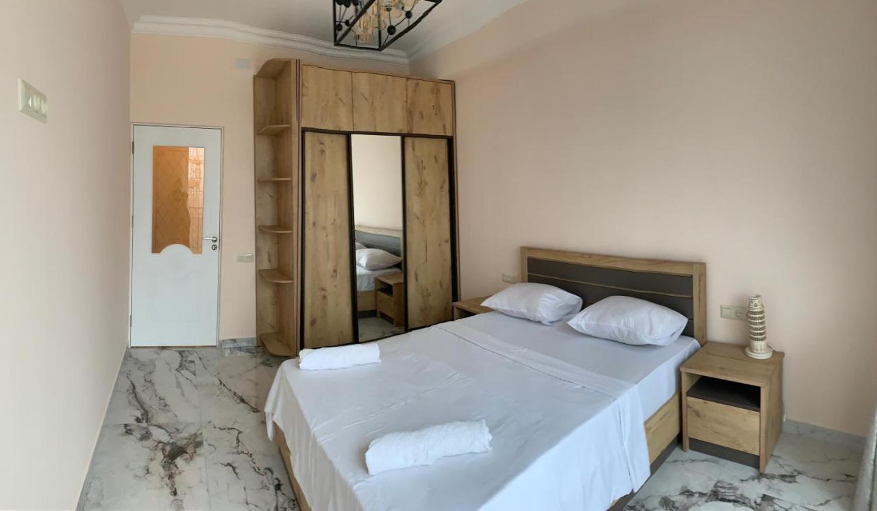 City Central Apartment Erevan Esterno foto
